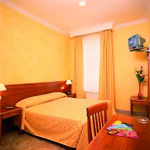 *** Hotel Kriss Italy